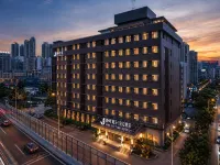 Jingyeting S·1952 Hotel HUST Optics Valley PedestrianStreet Hotels near Optics Valley
