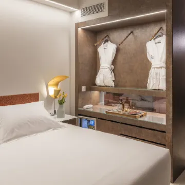 Axel Hotel San Sebastián - Adults Only Отели рядом с достопримечательностью «Пляж Ла-Конча»