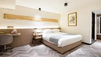 Floral Hotel · Mount Taishan Yijia Hotel - balcony