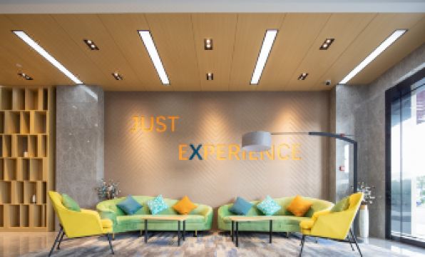 GreenTree Hotel (Zhongbei college store, Danyang glasses Industrial Park)