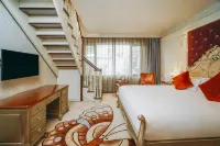 Tianyu Garden Hotel Hotels near The Gate of the Orient