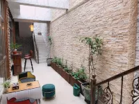 Yiyuanshu Homestay (Dalian Jinshitan)