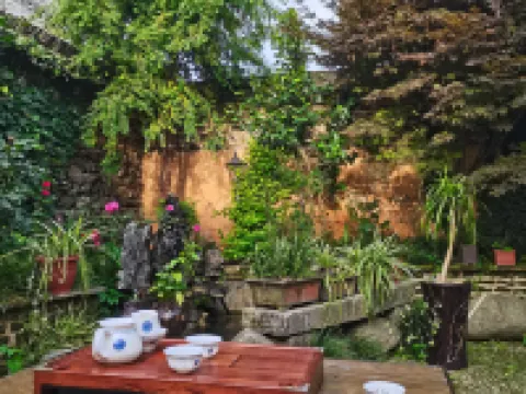 宏村萬興樓·南湖畔ガーデン民宿 黟県のホテル