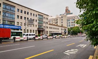 Homeinn (Shanghai the Bund & Nanjing East Road subway station)