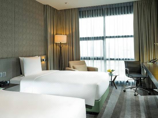 Holiday Inn Bangkok Sukhumvit An Ihg Hotel Room Reviews Photos Bangkok 21 Deals Price Trip Com
