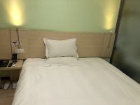 米高酒店(北京育知路地铁站店) - 优选大床房