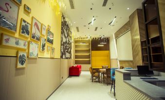 IU Hotel (Yibin Nanxi Sports Center)
