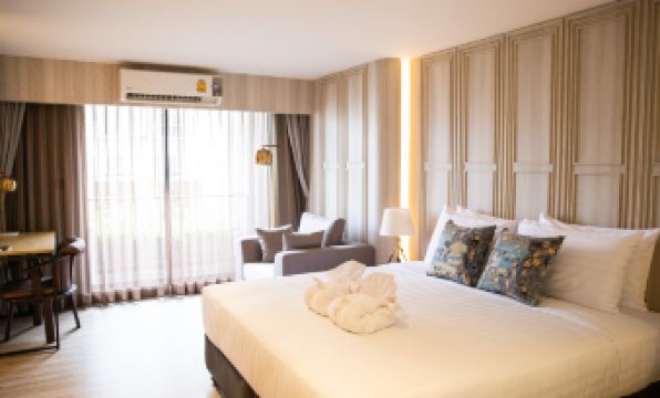 @Nares Hotel