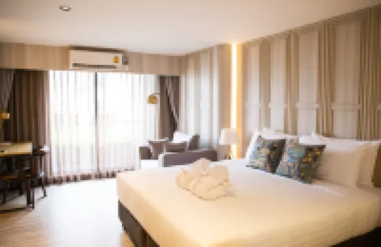 โรงแรมแอทนเรศ