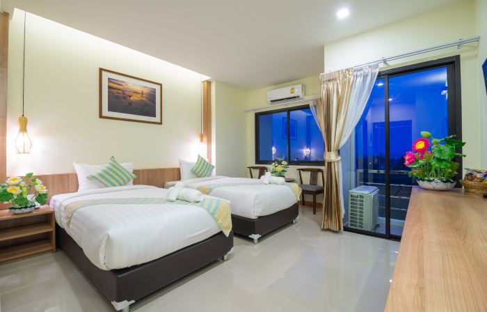 Pura Nakhon Hotel