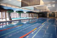 Seven-cultivation Hotel - Swimmingpools