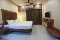Hotel Central Avenue Отели в г. Сангли