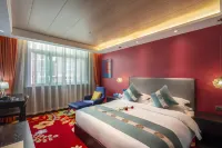 Blue Magpie Hotel