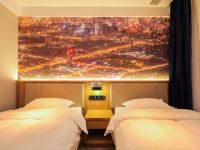 速8精选酒店(北京和平里店) - 高级双床房