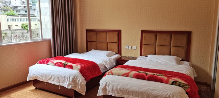 Baoxing Xinyuan Hotel Hotels in Baoxing County