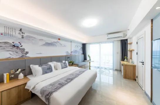 Shantou Haiqinwan Apartment (Shantou High-Speed Railway Station)