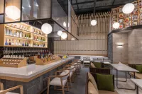 Maitreya Chizhiquan Hot Spring Hotel (Maitreya Honghe Water Township)