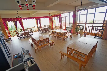 Xupu Star Cloud House Homestay