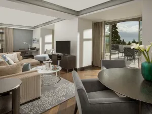 Royal Savoy Hotel and Spa