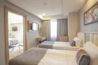 Old Town Point Hotel Spa