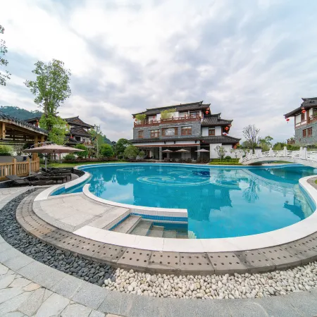 IMPRESSION·THAINAYURAL CHATANG HOTSPRING Отели рядом с достопримечательностью «Театр Суо Ву Цзинь»