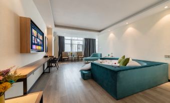 GreenTree Inn Hotel (Haikou Free Trade Zone Hai Vocational College)