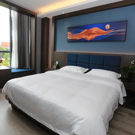 Wu Dingpo Moon Hotel