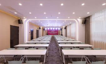 Xi'an Deluxe Hotel (Tianjin Friendship Wuqing Department Store Florence Town)