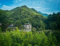 Home stay for artists