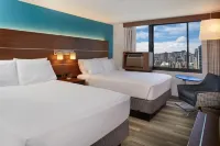 Holiday Inn Express Waikiki