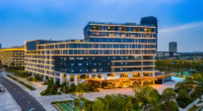 Yangzhou East High-speed Railway Station Elite Hotel