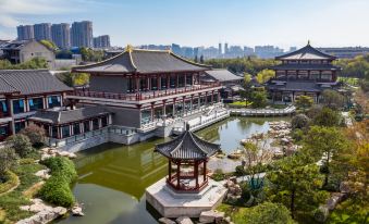 Tang Paradise Hotel