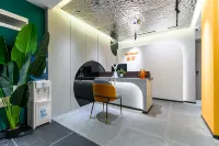 Yongli Hotel (Nanning Sports Center)