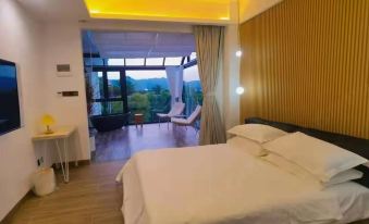 Shanyu Shine·Designer Pool Party Holiday Villa (Changtai Rafting Branch)