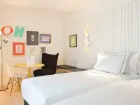Vincci Bit Hotels near Metro Station