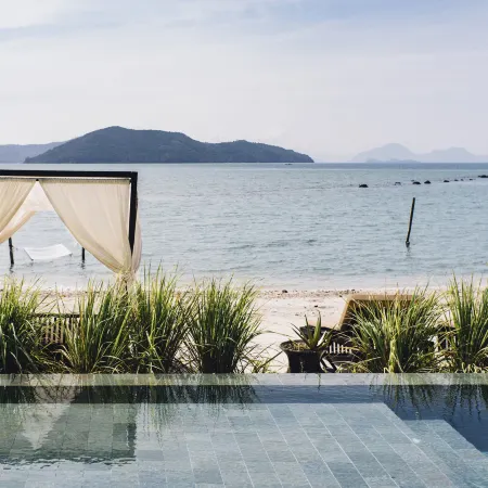 The Beach Samui Отели рядом с достопримечательностью «Змеиная ферма»