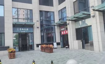 Ziyu Apartment