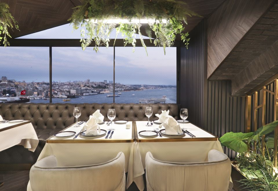 1. 레거시 오토만 ..