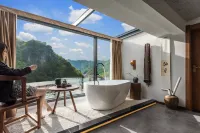 Shennongjia Yinyue B & B Hotel di Shennongjia