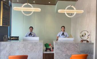 Wanyue Hotel (Dengzhou Wetland Park)