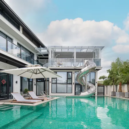 Moganshan Yunye pool slide villa