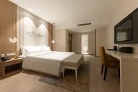 The GiorgioMorandi Hotels F (Qufu's Temple and Cemetery of Confucius and Kong Family Mansion)