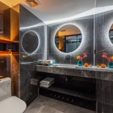 Sky ·Retreat  Hotel