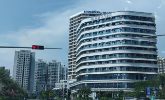 Green Oriental Hotel (Haikou East High-speed Railway Station)