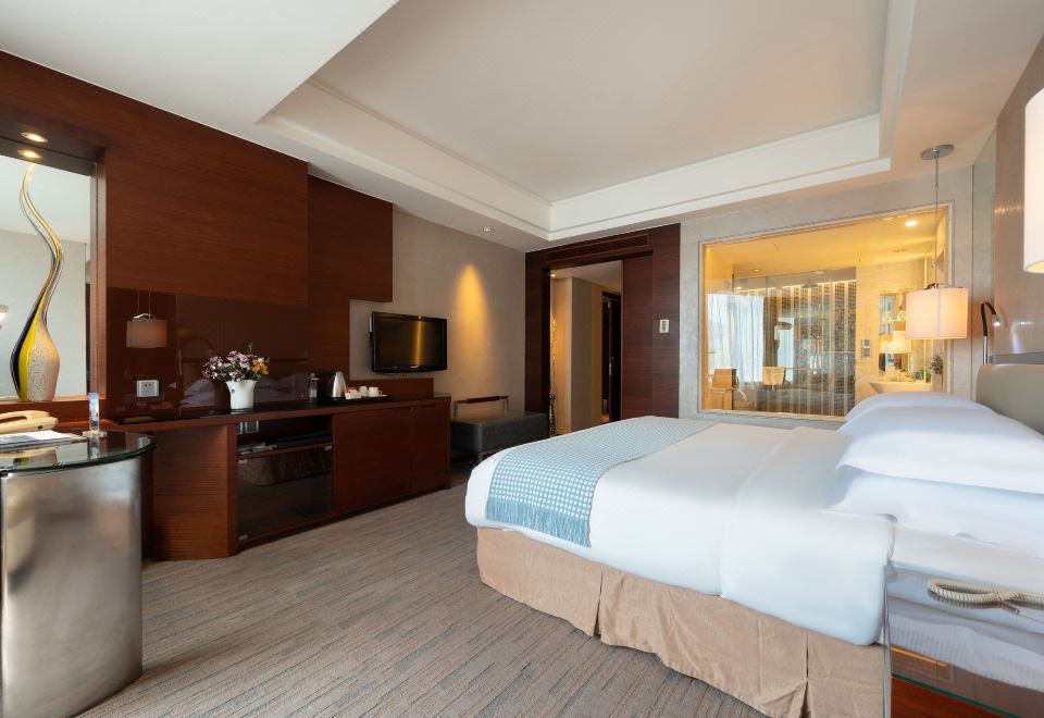 2. 샤먼 미라마 호..