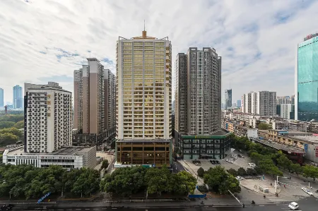 Wuhan Zhongshan Park Xuesong Road Отели рядом с достопримечательностью «Wuhan Institute of Socialism»