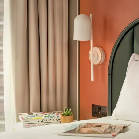 art'Otel London Battersea Power Station, Powered by Radisson Hotels Отели рядом с достопримечательностью «Баттерси»