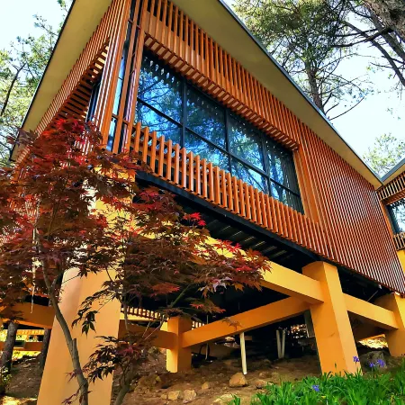 Yihai Muqi Hotel,Mianning