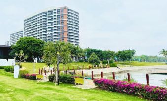 Yuhaiwan Seaview Apartment (Xuwen Hai'an New Port Ferry Terminal)