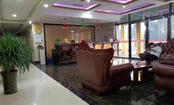 Licheng Yayi Business Hotel